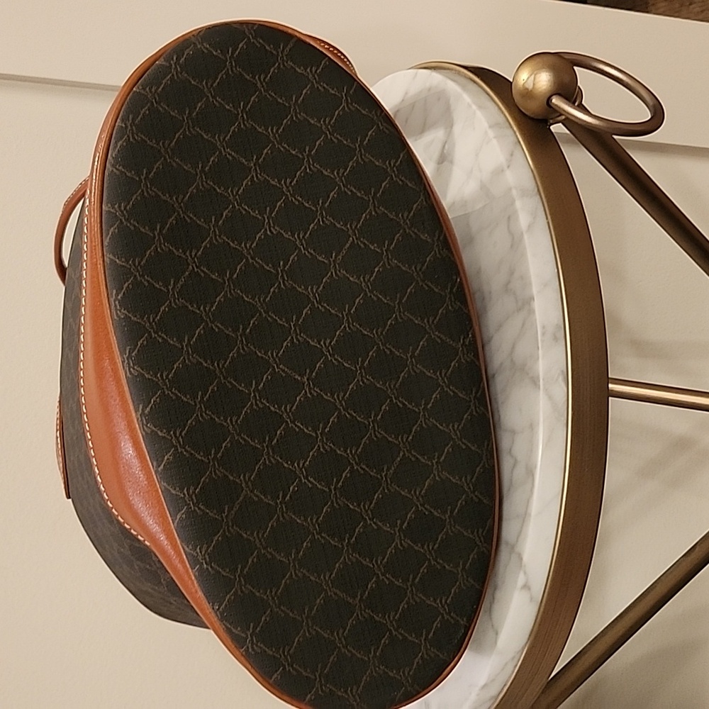 Longchamp Drawstring Crossbody Bag - Picture 6 of 9